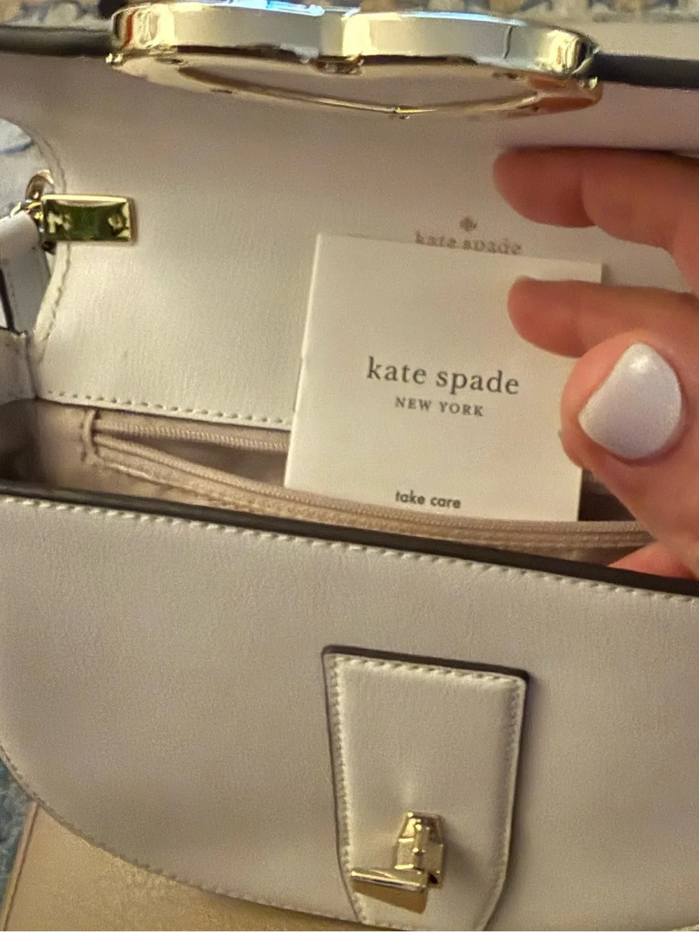 kate spade white Leather Shoulder Bag with Gold Chain,never used